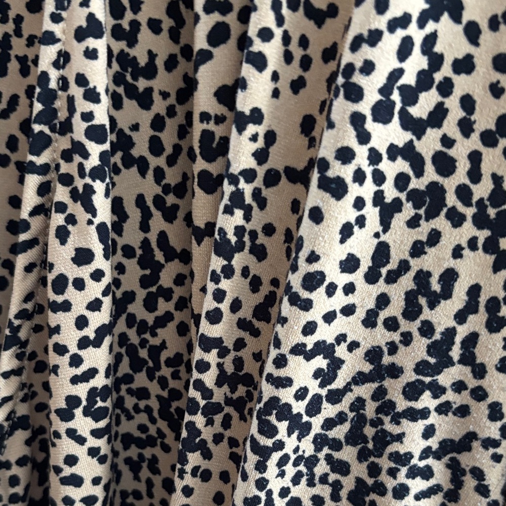 EUC Tan & Black faux wrap Print Women's Top 1X - Picture 5 of 6